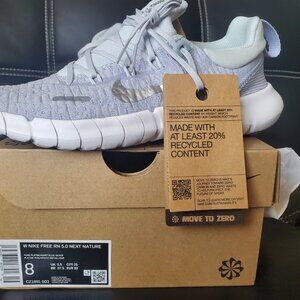 NWT Womens  Nike Free 5.0